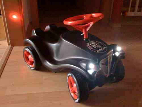 LED Beleuchtung für Kinder Autos (Rutscher/Elektro/Tret) Komplettset 2x weiss 2x rot 100cm Kabel+