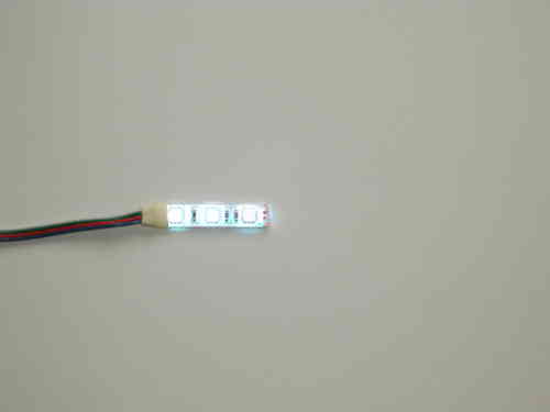 RGB LED Streifen Wasser geschützt nach IP 65 mit 5050 SMD LEDs (eine VKE = 5cm)+